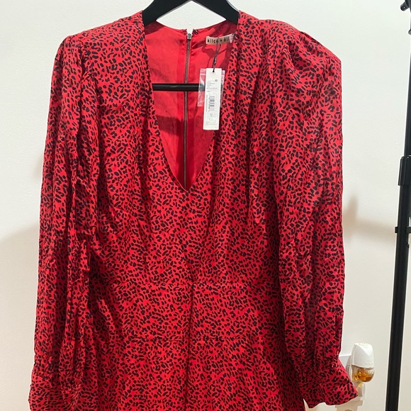 NWT Alice + Olivia Polly Strong Shoulder V Neck Dress Size 14 - Picture 15 of 16